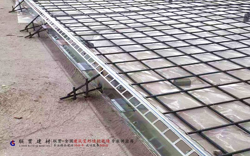 邵阳市LG160-3000镀锌钢板铠装缝案例